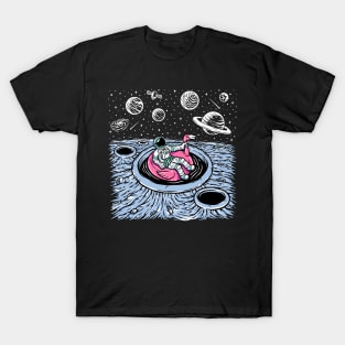 Funny Astronaut Floating in a Crater Pool on a Pink Flamingo Float T-Shirt